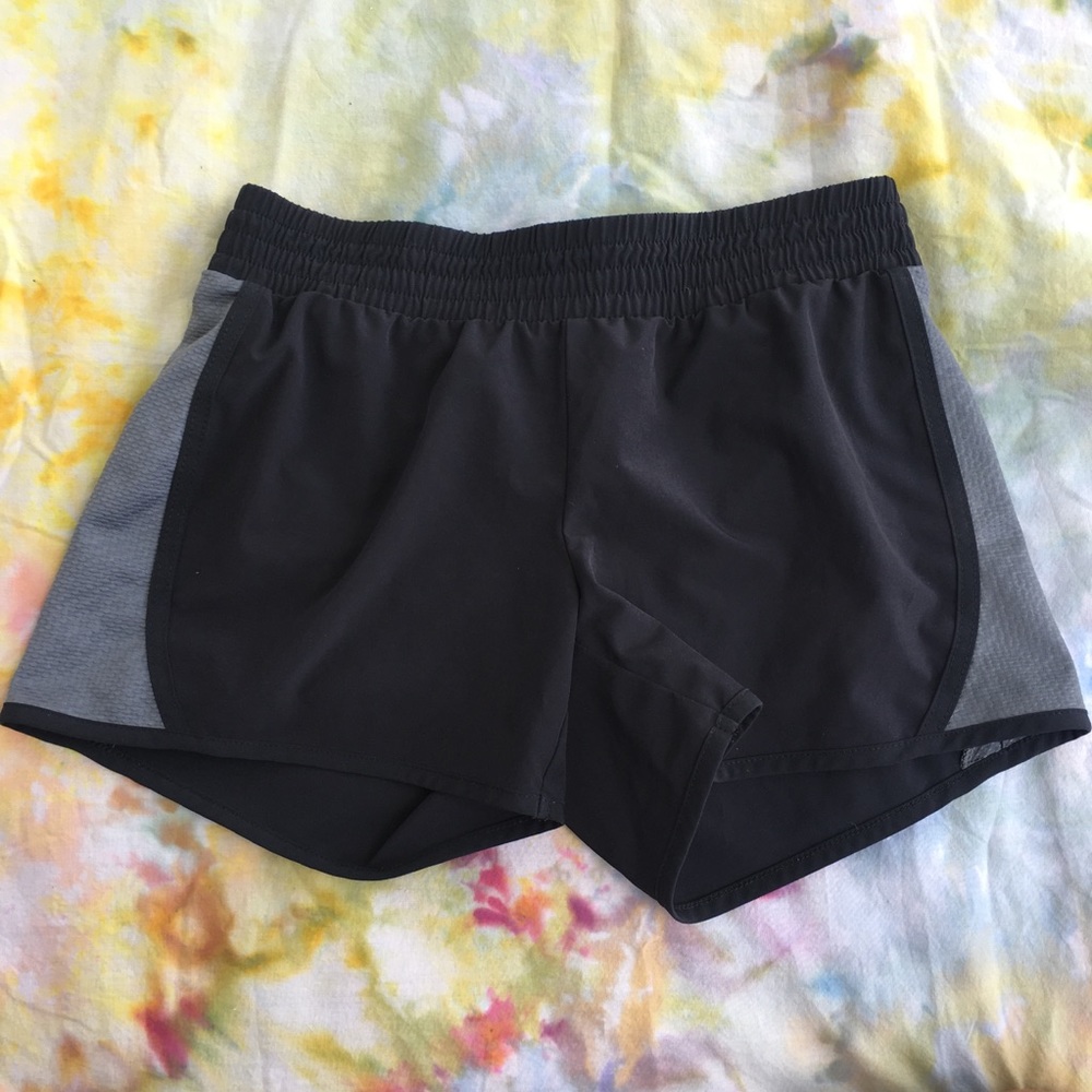 Tek Gear black workout shorts xs